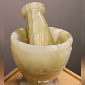 Afghanistan Jade Mortar and Pestle Set
